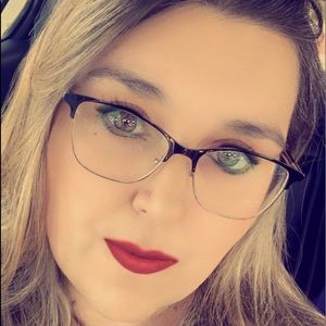 Meet your Posher, Janina